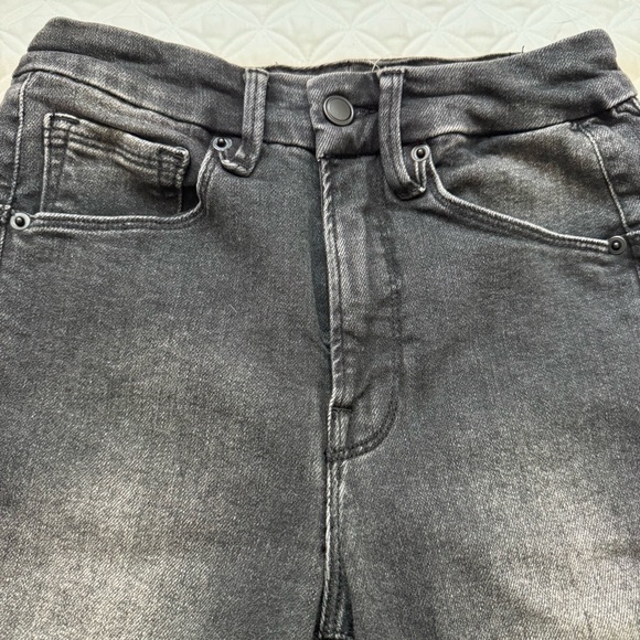 Good American Good Legs w/ Zip Ankle Stretch Black Denim Jeans - Size 4/27 - Picture 3 of 15